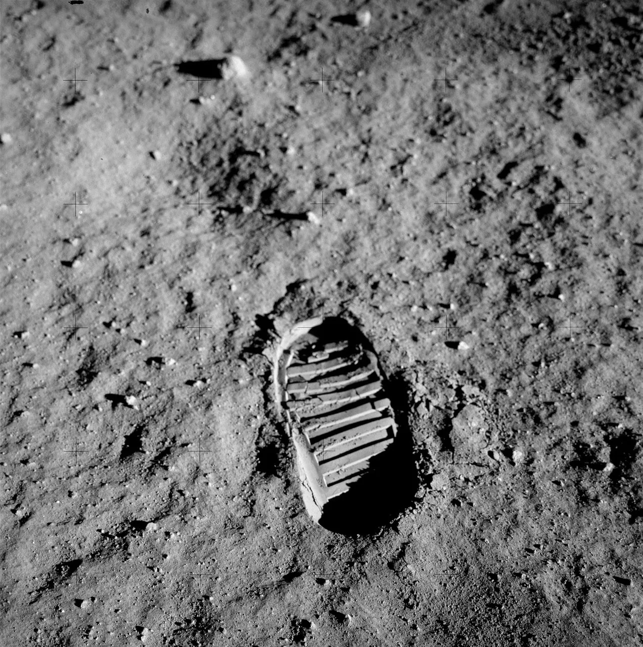 200px-aldrin.jpg